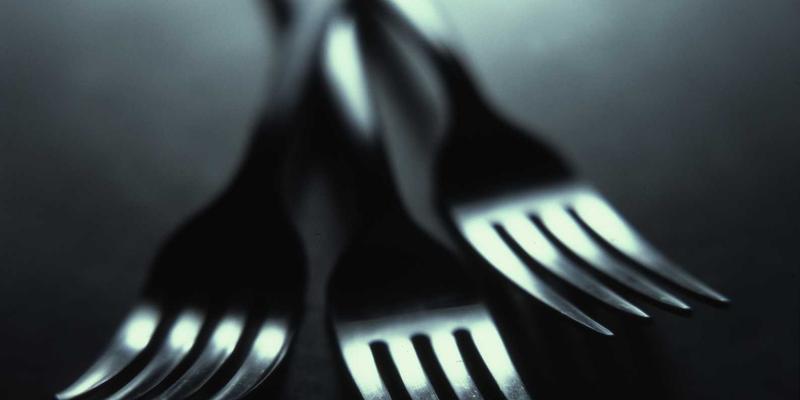 上海AVHP25投影仪深度评测：影音一体化的智能娱乐新体验