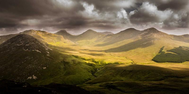 上海AVHP94：当涂鸦艺术遇见智能影音，重新定义未来家居美学